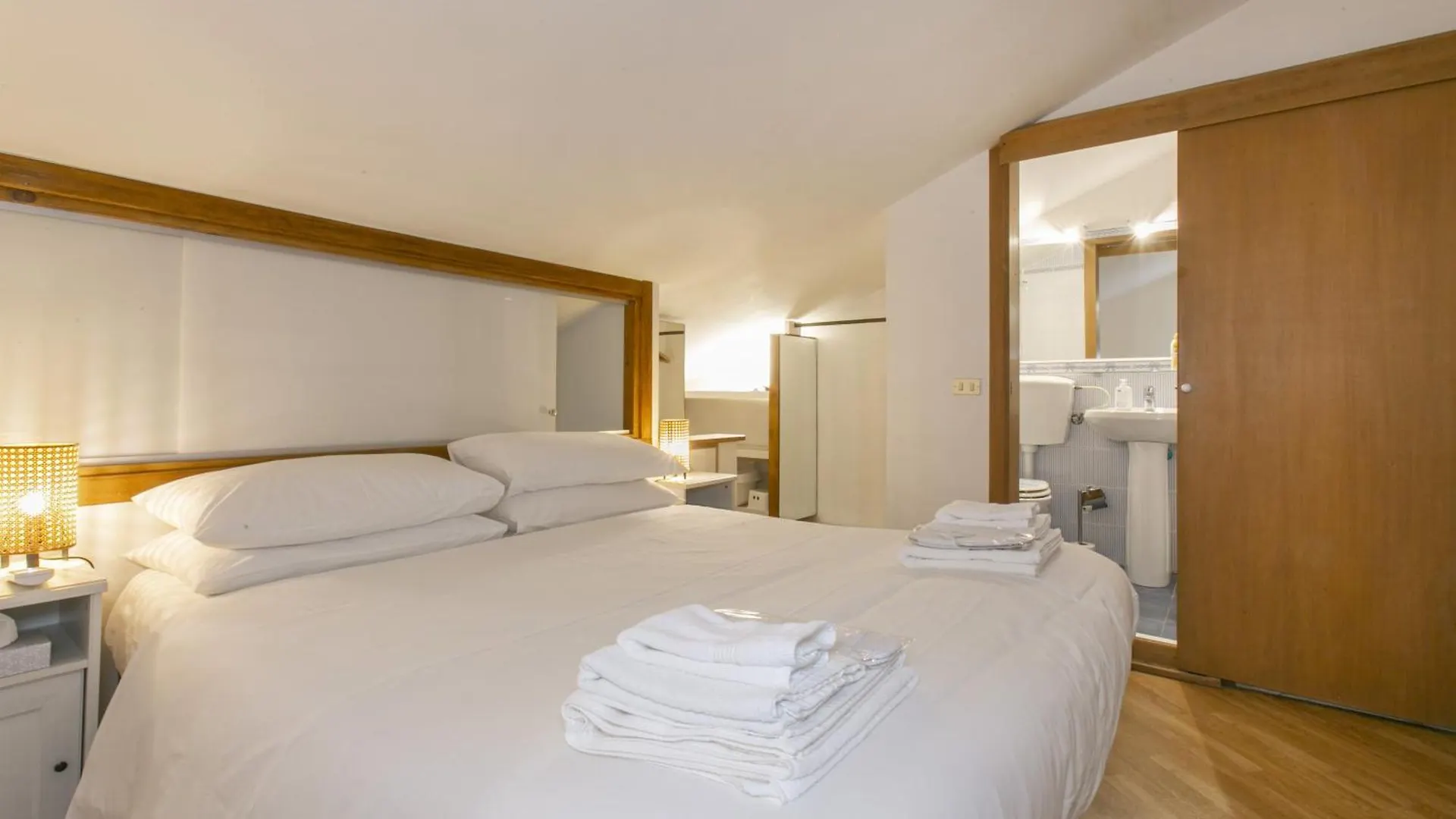 Trevi Little Palace #9 Rome Apartment